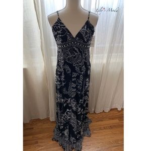 eci | Long Pattern Dress
